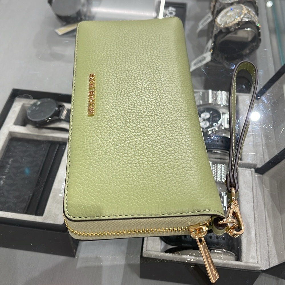 MICHAEL KORS
Leather Continental Wristlet Phone Case Wallet 
Light Sage
NWT - Picture 14 of 16
